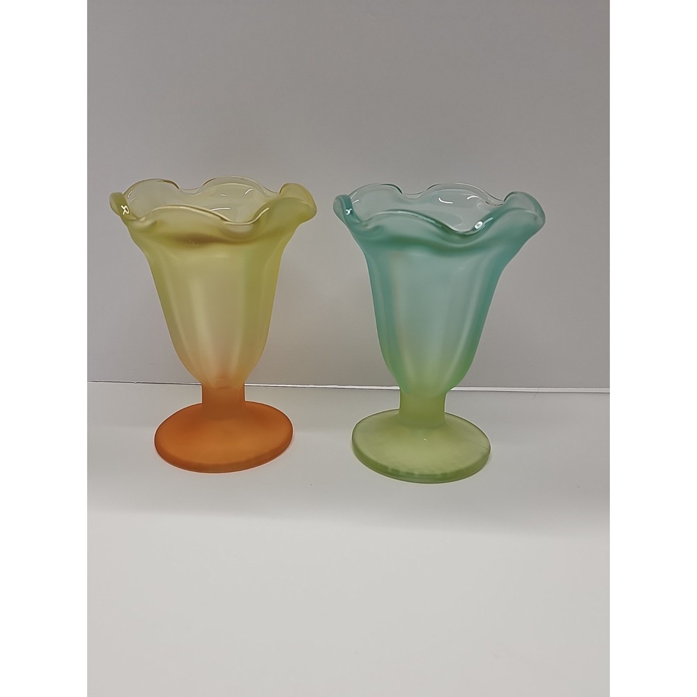 2-Vintage Libbey Ka-Dinks Frosted Parfait Ice Cream Sundae Footed Glasses